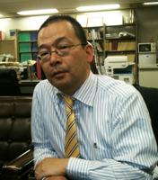 日刊工業新聞奥田さん