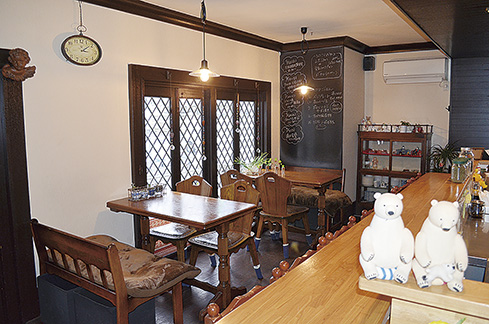 シロクマ食堂　店内