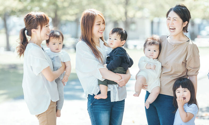 アンケート調査の対象　子育て世帯のママ