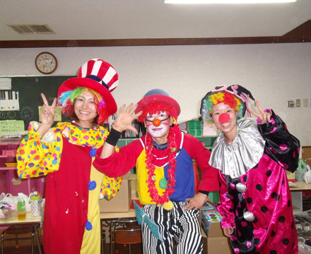 大道芸・話芸で商店街を歩きます 大道芸・話芸で商店街を歩きます